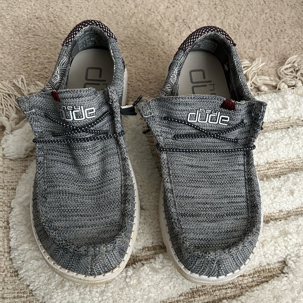 Brand New Heydudes